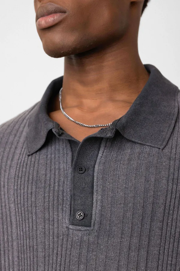 Polo à col oversize en maille noire