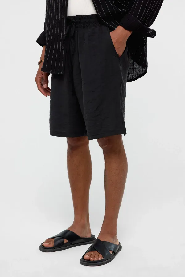Oversize Modal Kumaş Bermuda Şort Siyah