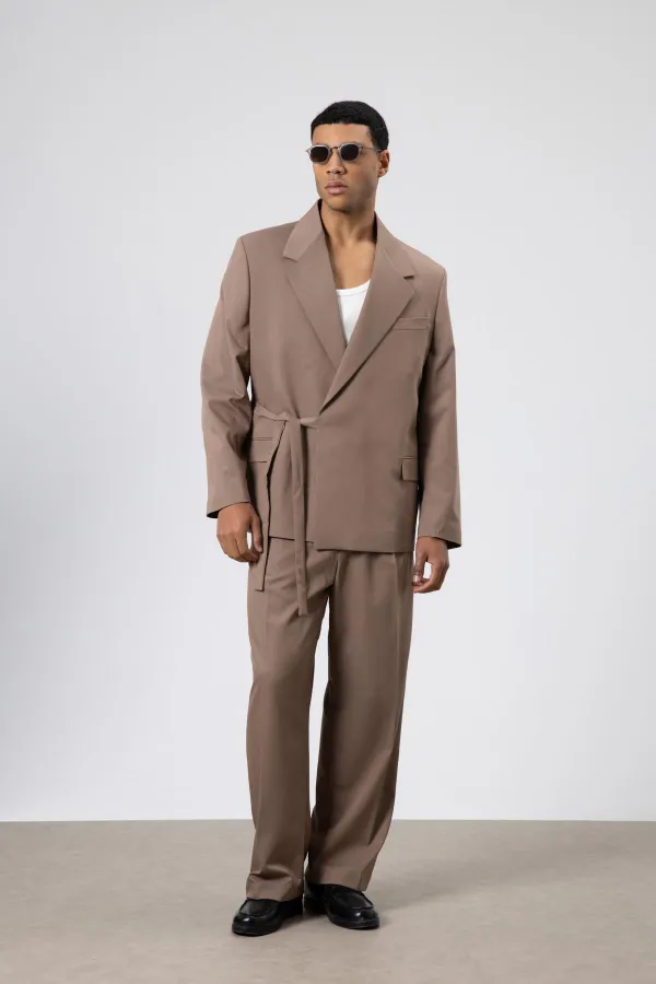 Costume oversize ceinturé, vison