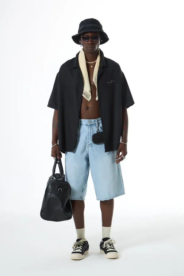 Yıkamalı Oversize Arka Baskılı Kısa Kol Cepsiz Gömlek Siyah