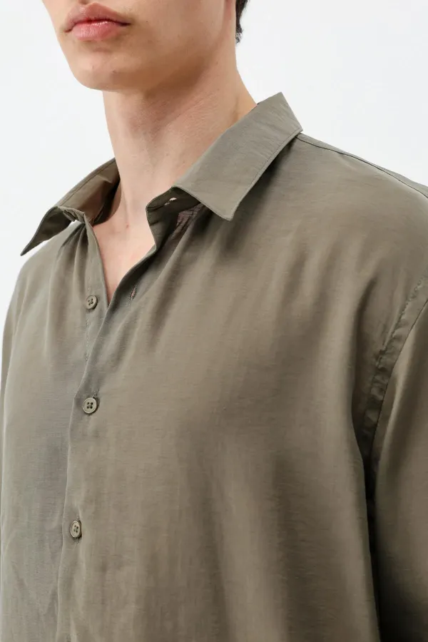 Chemise oversize en modal kaki