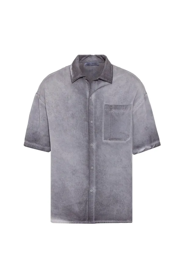 Chemise oversize grise délavée à manches courtes