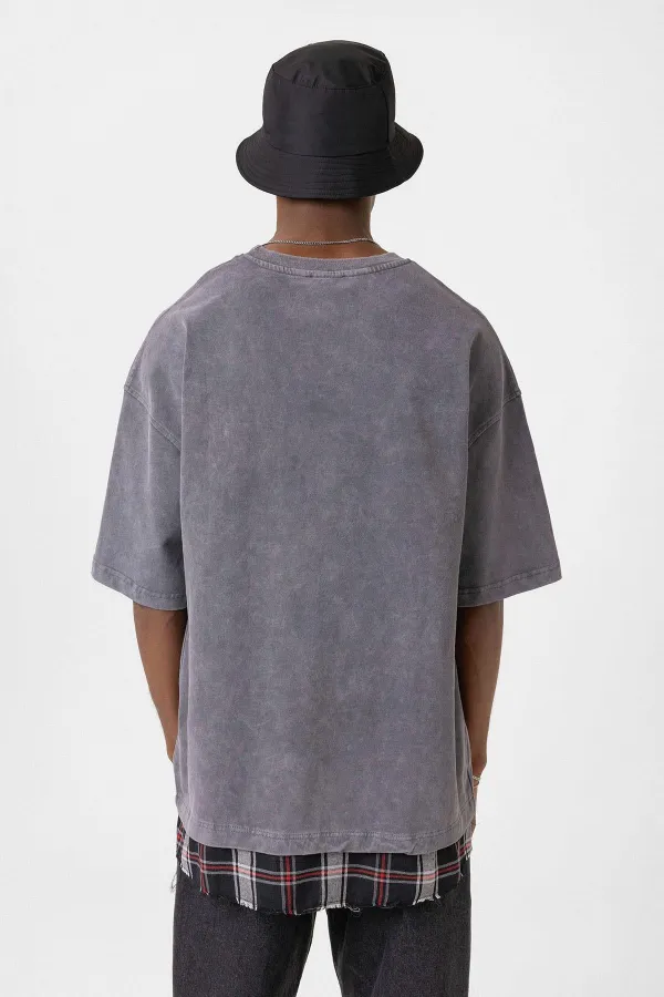 Yıkamalı Oversize Ekose Detaylı Tişört Füme