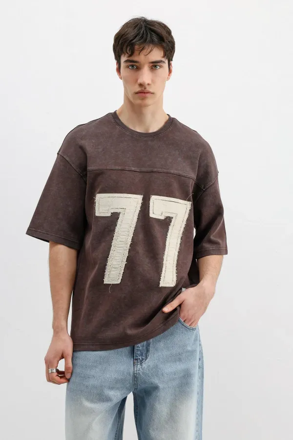 Numara Baskılı Oversize Tişört Kahve