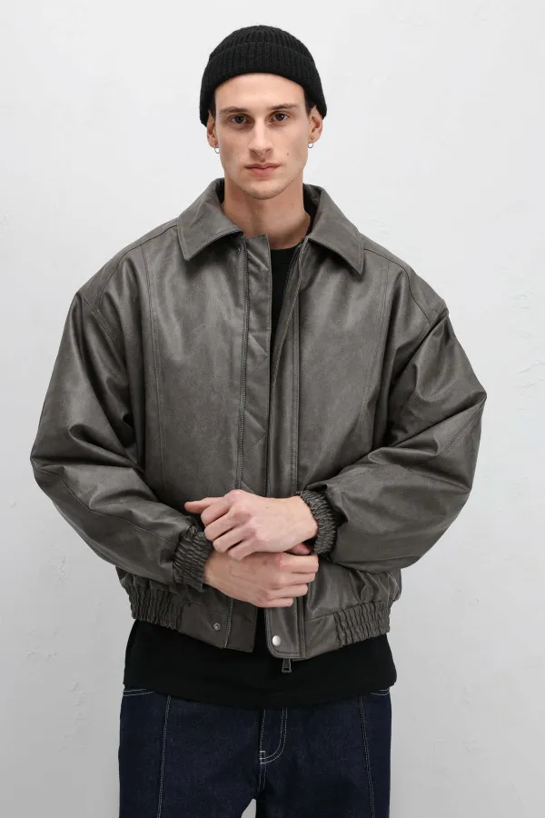 Blouson aviateur oversize en cuir, couleur vison