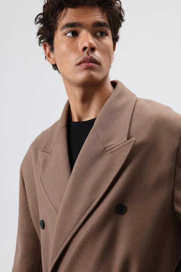 Manteau oversize croisé en cachemire marron