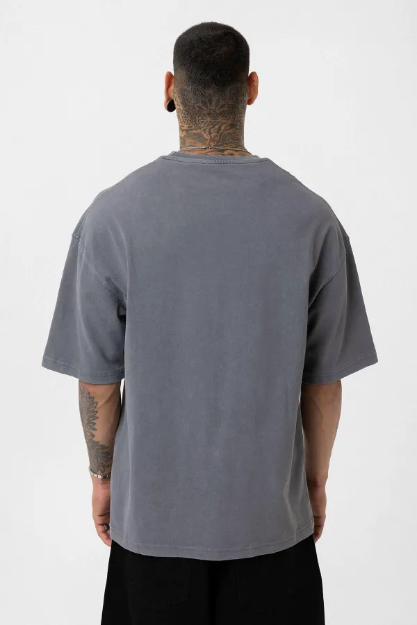 Yıkamalı Zincir Detaylı Oversize Tişört Füme