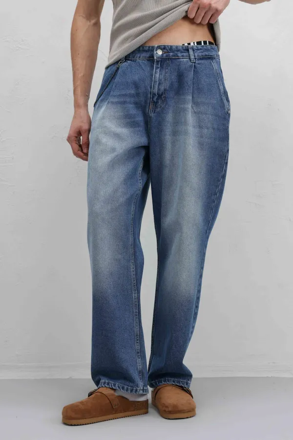 Pleated Baggy Jeans with Chain Detail, Blue