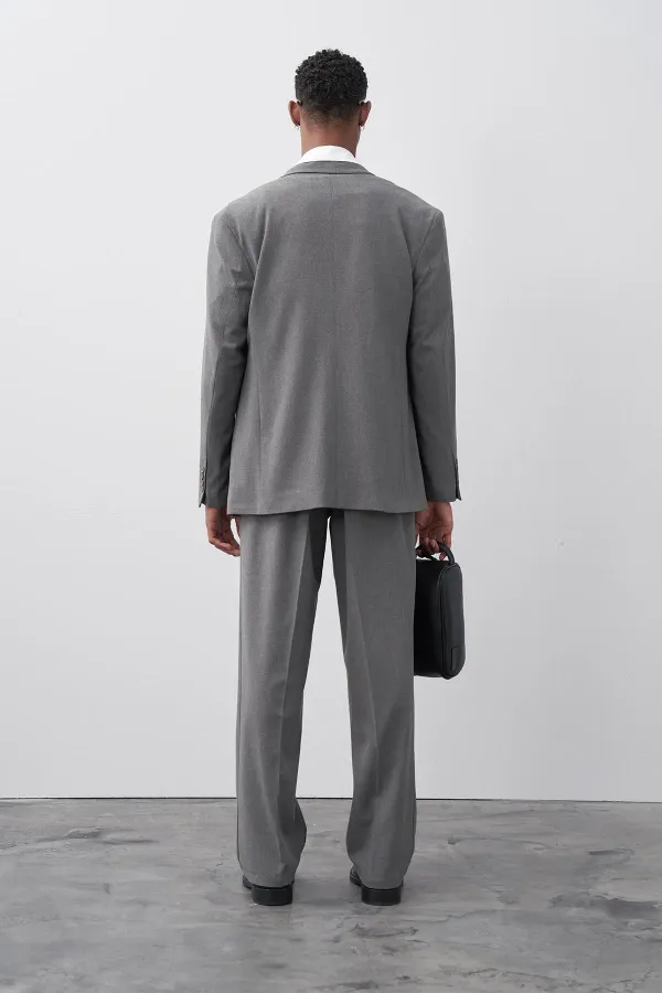 Costume croisé coupe décontractée anthracite