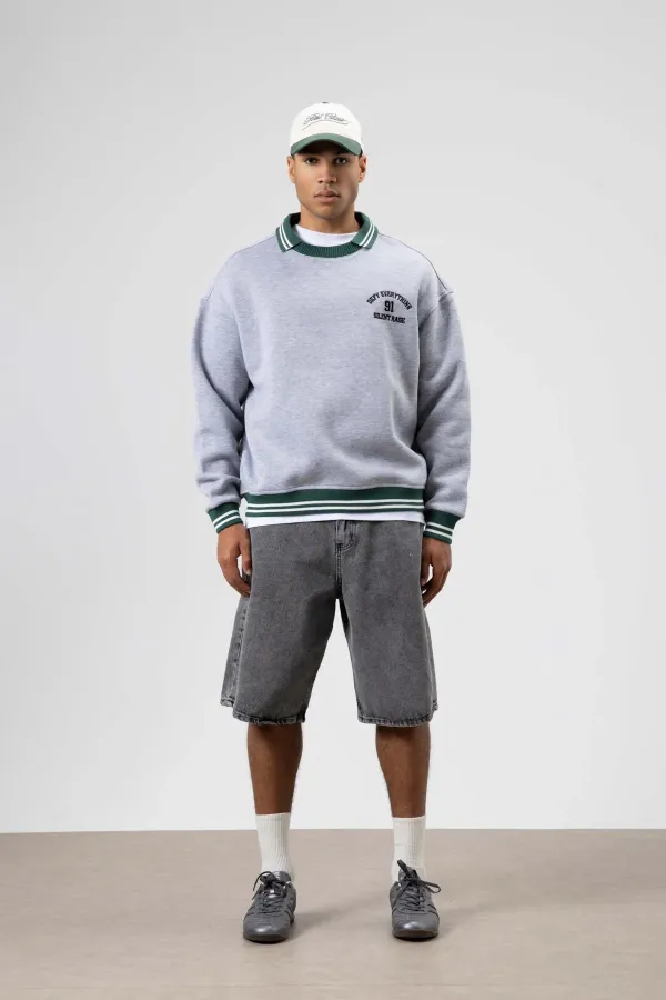 Sweat-shirt gris chiné à col oversize brodé