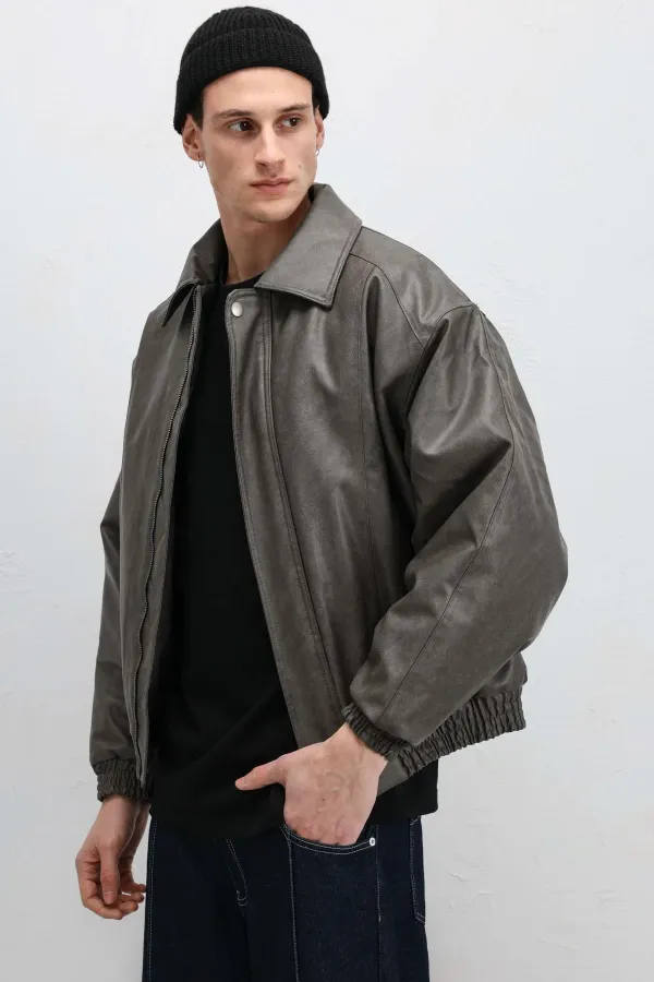 Blouson aviateur oversize en cuir, couleur vison