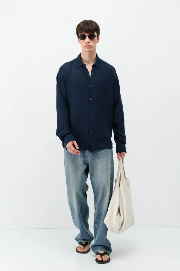 Chemise oversize légèrement texturée bleu marine