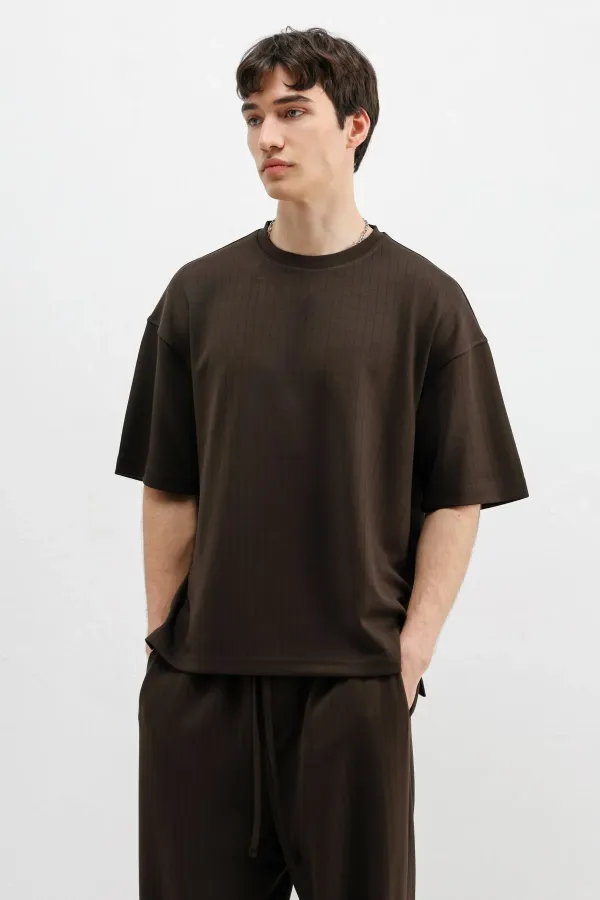 Fitilli Dokulu Oversize Tişört Koyu Kahve
