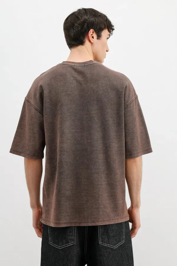 Yıkamalı Yazı Baskılı Oversize Tişört Kahve