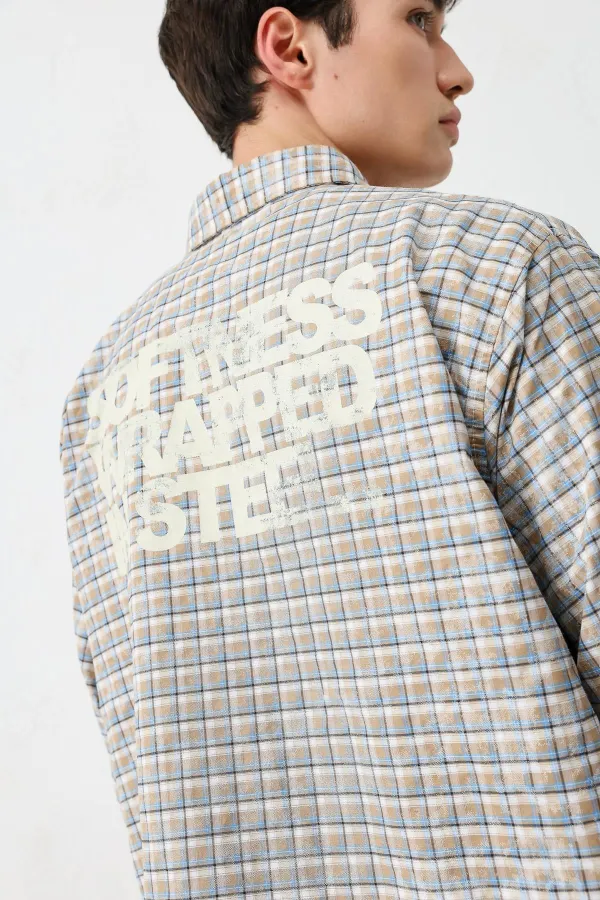 Long-sleeved plaid shirt, beige.