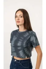 Batik Crop T-Shirt Kadın