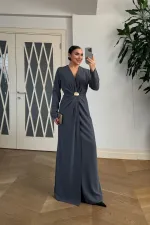 V Yaka Toka Detaylı Uzun Kollu Elbise