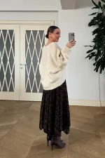 Çiçek Desenli Asimetrik Midi Etek