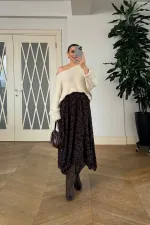 Çiçek Desenli Asimetrik Midi Etek