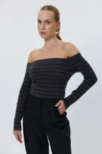 Kayık Yaka Çizgili Triko Kadın Kazak