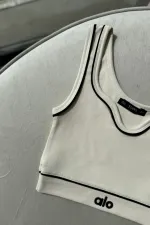 Kalp Yaka Askılı Crop