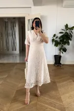 V Yaka Dantel Desenli Midi Elbise