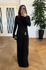 Toka Detaylı Büzgülü Uzun Kollu Elbise