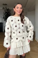 Daisy Pattern Crochet Blouse
