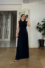 Büzgü Detaylı Sıfır Kol Uzun Elbise