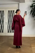 Kayık Yaka Kol Detaylı Saten Elbise