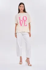Bisiklet Yaka Love Baskılı Kadın Tişört