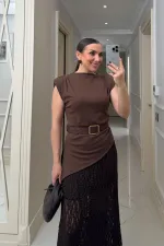 Vatkalı Asimetrik Sıfır Kol Bluz