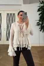 Bağcık Detaylı Fırfırlı Uzun Kollu Bluz