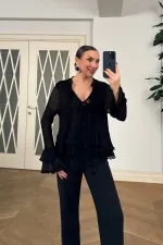 Bağcık Detaylı Fırfırlı Uzun Kollu Bluz