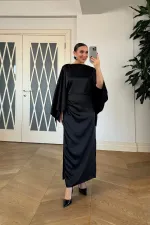 Kayık Yaka Kol Detaylı Saten Elbise