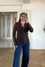 Çıtçıtlı Fitilli Triko Kazak