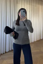 Kayık Yaka Uzun Kollu Tişört