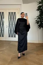 Kayık Yaka Kol Detaylı Saten Elbise