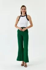 Yırtmaç Detaylı Bol Paça Kadın Pantolon