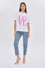 Bisiklet Yaka Love Baskılı Kadın Tişört