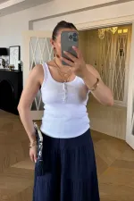 U Yaka Düğmeli Kadın Atlet