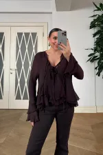 Bağcık Detaylı Fırfırlı Uzun Kollu Bluz