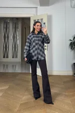 Ekoseli Asimetrik Kadın Gömlek