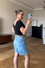 Bisiklet Yaka Arkası V Kadın Tişört