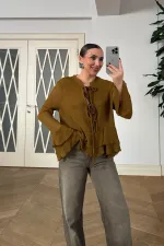 Bağcık Detaylı Fırfırlı Uzun Kollu Bluz