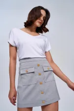 Düğme Detaylı Mini Etek