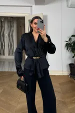 Kruvaze Yaka Uzun Kollu Bluz