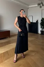 Sıfır Kol Gül Detaylı Uzun Elbise Sıfır Kol Gül Detaylı Uzun Elbise