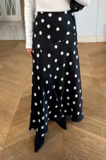 Jupe en satin à pois avec taille élastiquée