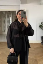 Chemisier en mousseline à manches longues et col mandarin